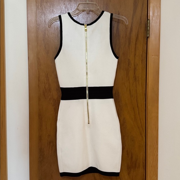 Balmain Paris Women’s Dress - Picture 2 of 16